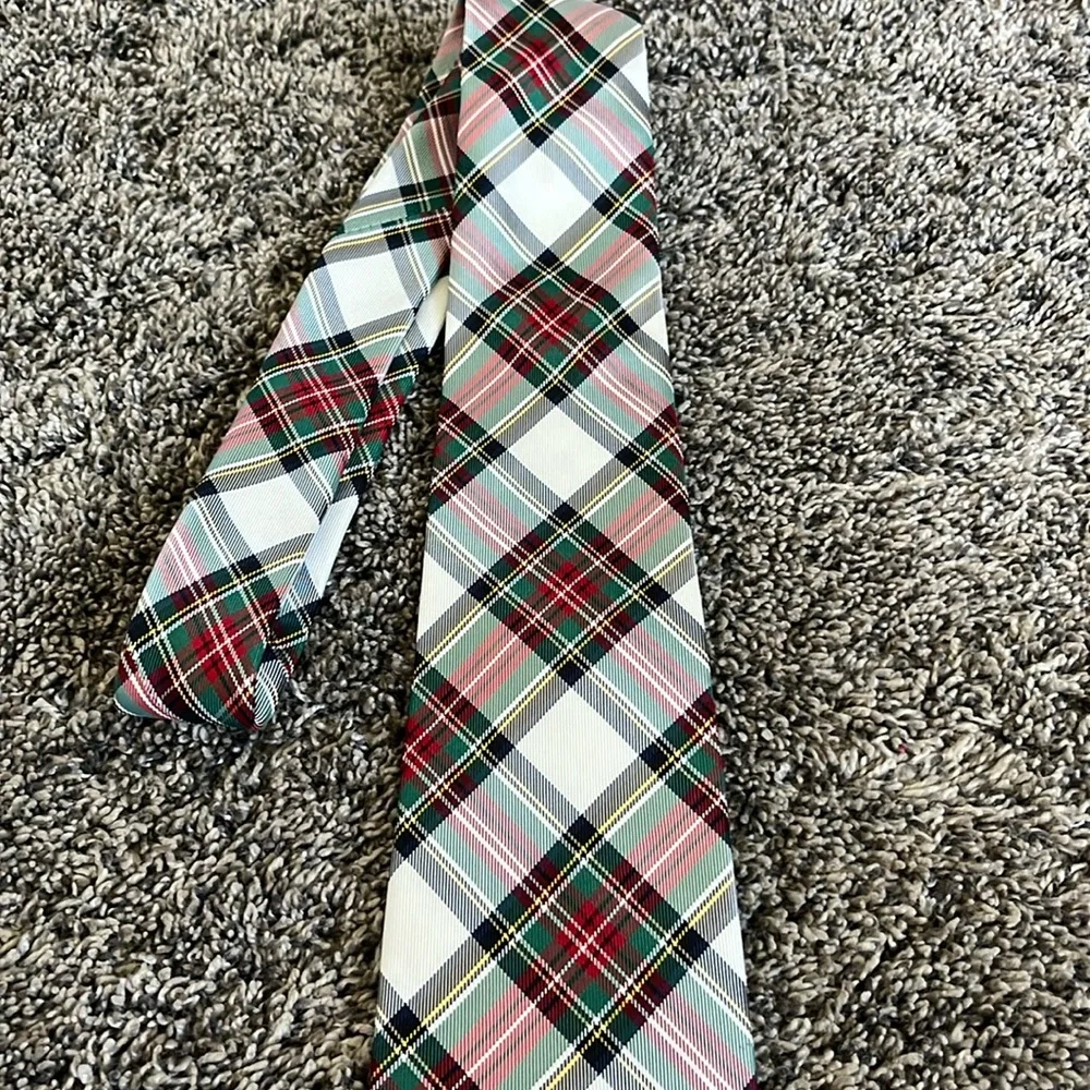 Nautica boys tie! Plaid!
